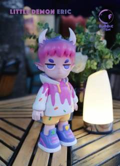 冰淇淋（香草蓝莓）-资料图