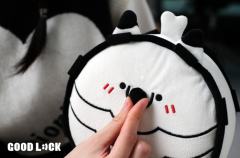 白狐毛绒玩具-资料图