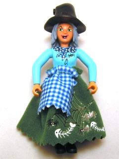 Belville Female - Sky Blue Top with Scarf and Spider Pattern, Magenta Legs, Sand Blue Hair with Dark Green Skirt and Black Witch Hat