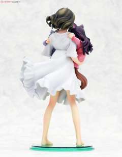Super Figure Art Collection 雨 花 雪 -资料图