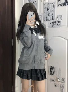 纯色毛衣开衫-资料图
