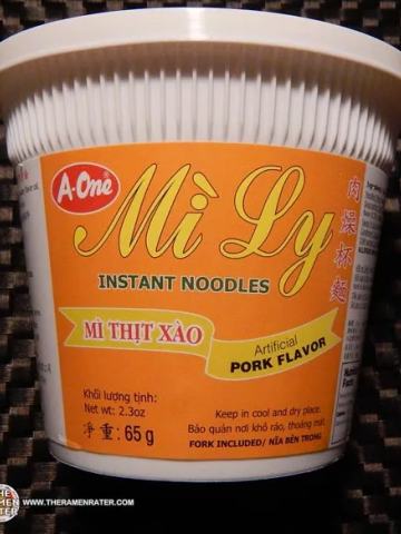 Mì Ly Instant Noodles Mì Th?t Xào Pork Flavor