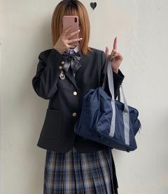 两粒扣西服-资料图