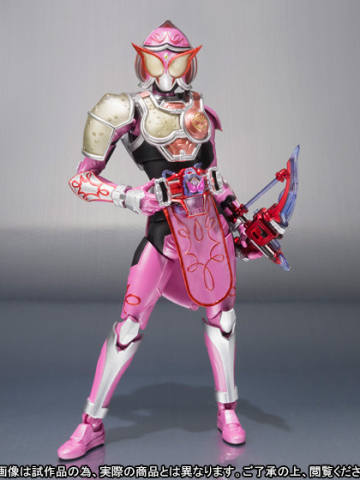 SHF 假面骑士 Marika Peach Energy Arms