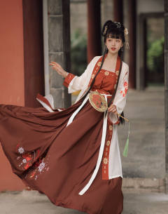 花谷子-资料图