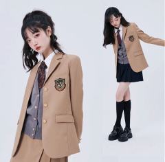 三粒扣西服-资料图