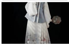 仿孔府花鸟裙-资料图