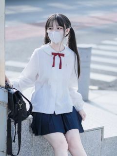 小安娜·衬衫-资料图