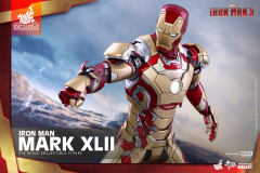 1:6比例珍藏人偶 钢铁侠Mark 42 合金版-资料图