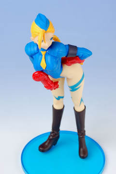 Capcom Girls Statue 嘉米·怀特 -资料图