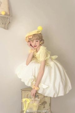 夏日冰沙娃娃领版-资料图