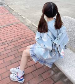 云朵毛衣-资料图