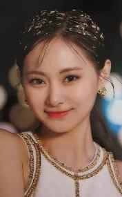  MORE & MORE 花絮卡 瑜