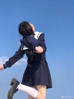 花绀中间服-资料图