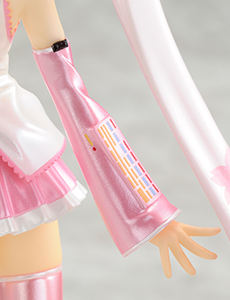Figure Japan 初音未来 樱初音 ver.-资料图