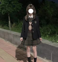 布朗茶茶·西服-资料图