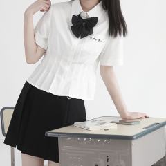 收腰衬衫-资料图