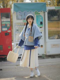 克莱因蓝云朵 -资料图