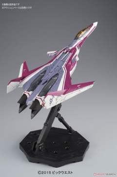VF-31C 齐格飞战术支援战斗机 米拉洁·法莉娜·吉纳斯机-资料图