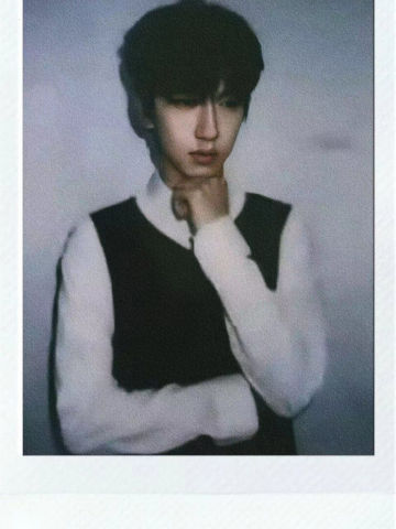 四周年纪予舟拍立得7 ver.B