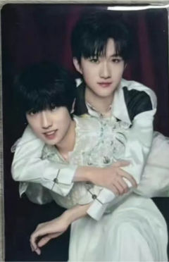 乐游奇妙乐家族双人卡 童朔