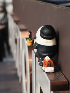 眼黑黑不太冷-资料图