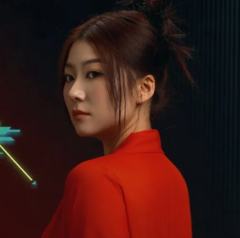 张贝伊