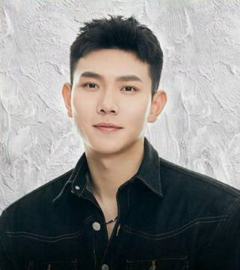李晨源