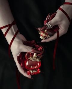 MOMO闪耀香水-资料图