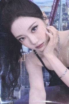 美宝莲代言卡 宁