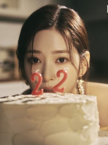 金珉周 PHOTO BOOK [𝐏𝐑𝐎 𝐌𝐄𝐌𝐎𝐑𝐈𝐀]