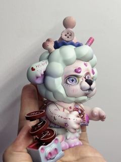 怪诞童话off-资料图