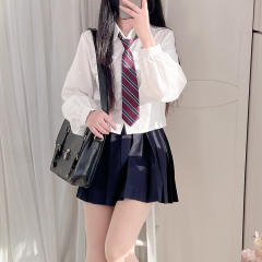 小藤中·衬衫-资料图