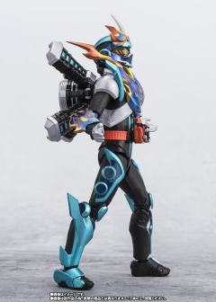 SHF 假面骑士火焰歌查德 蒸汽蝗虫-资料图