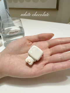 白巧克力-资料图
