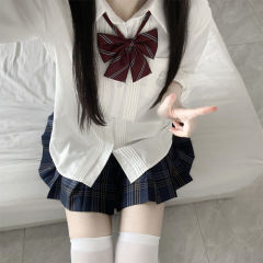 小奈中·衬衫-资料图