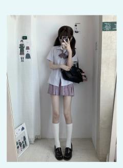 学园黑条纹款·衬衫-资料图