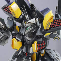 DX超合金 VF-25S 装甲神圣女武神(奥兹玛·李专用) 重生版-资料图