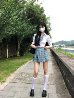 小代葱·格裙-资料图