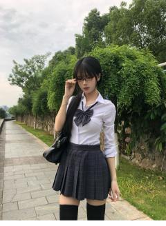 钨·格裙-资料图