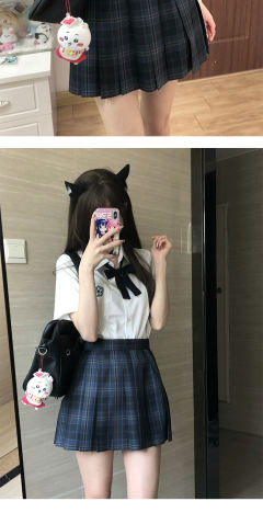 小绫中·衬衫-资料图