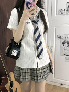 冈冈·格裙-资料图
