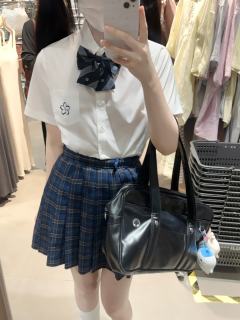 蓝色刺绣·衬衫-资料图