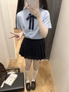 蓝色刺绣·衬衫-资料图