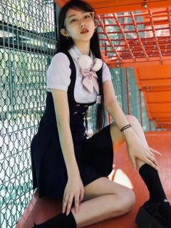 清川女高·背心裙套装-资料图