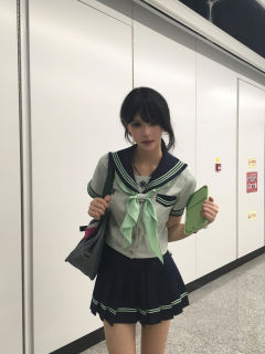 薄荷中·夏服套装-资料图