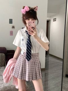浅浅·格裙-资料图