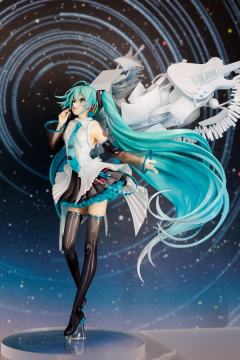 初音未来 16周年纪念款