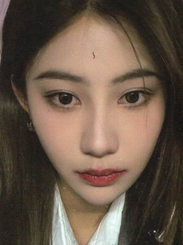 袁一琦《Last Chapter》特别小卡 VER.D