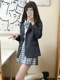 白芷·格裙-资料图